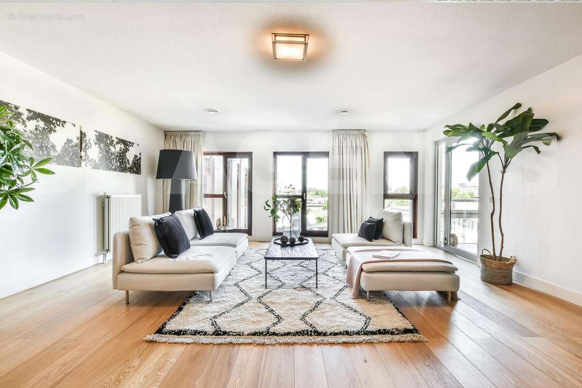 Sejour M6 - Appartement à BUSSY-SAINT-GEORGES