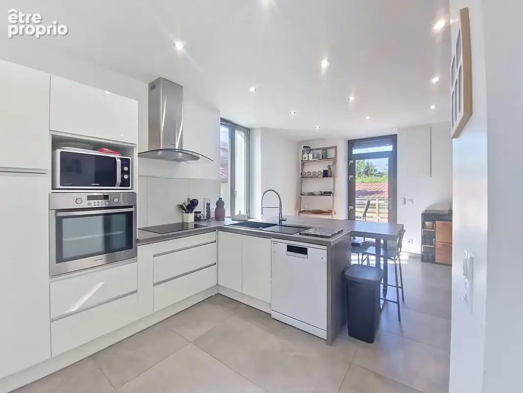 Coup de Coeur aux Echelles ! Maison bourgeoise rénovée en Savoie à 23kms de Voiron et de Chambéry - photo 8