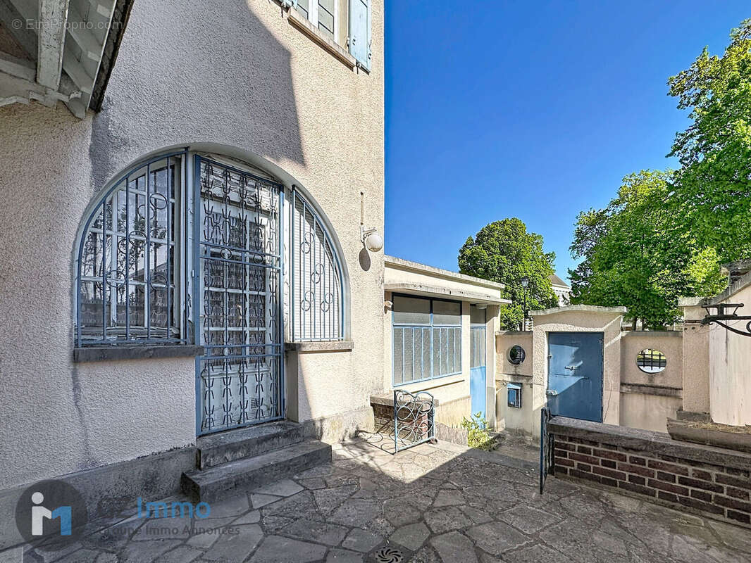 Photo 2 - Maison à TROYES