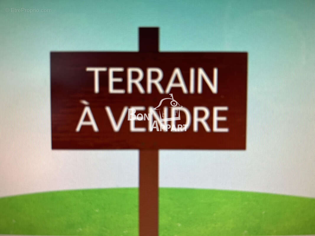 Terrain à BRIEY