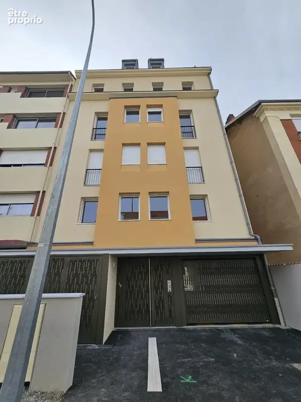 Quartier jeanne d'arc - t3 neuf de 100 m2  avec terrasse - photo 18