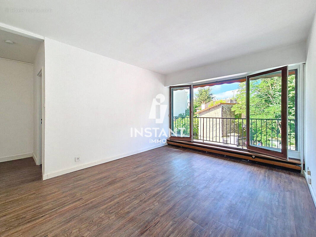 Séjour - Appartement à CHOISY-LE-ROI