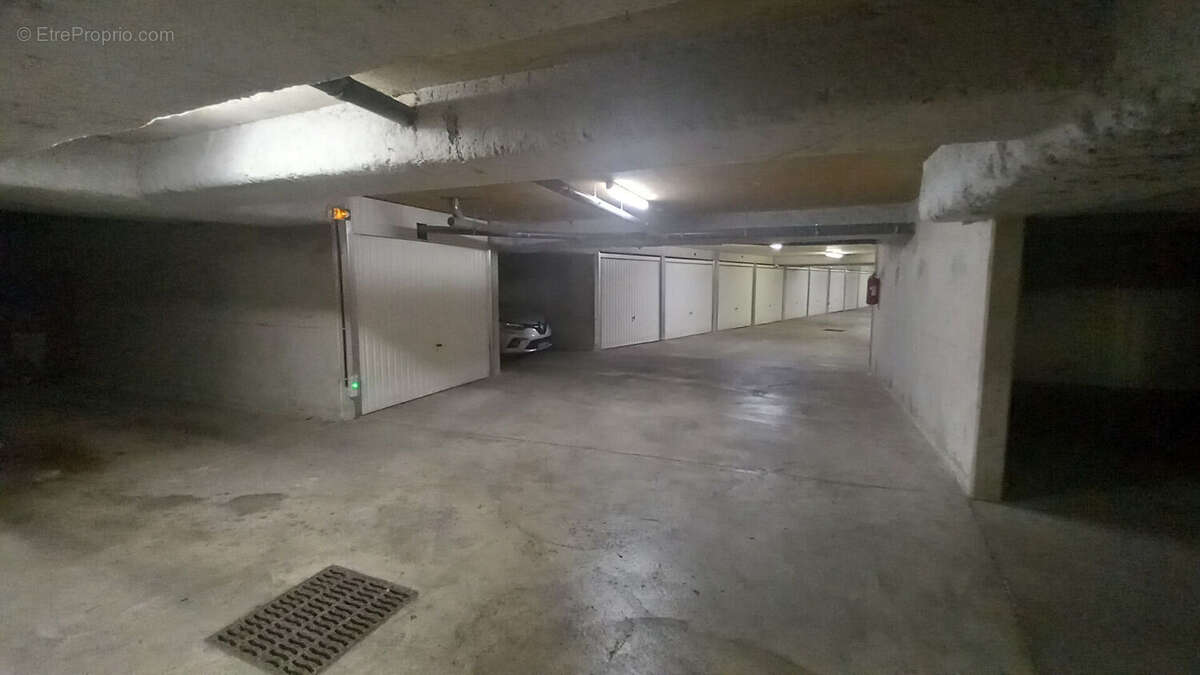 Parking à AVIGNON