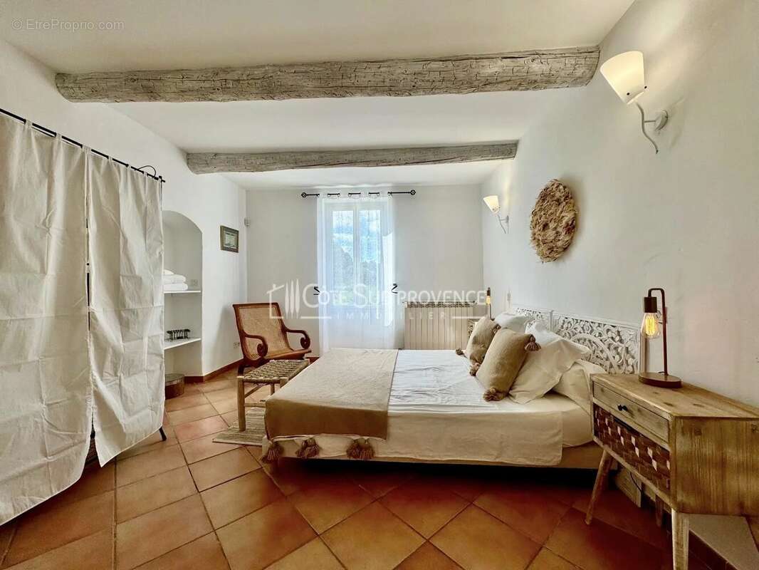 Maison à MAZAN