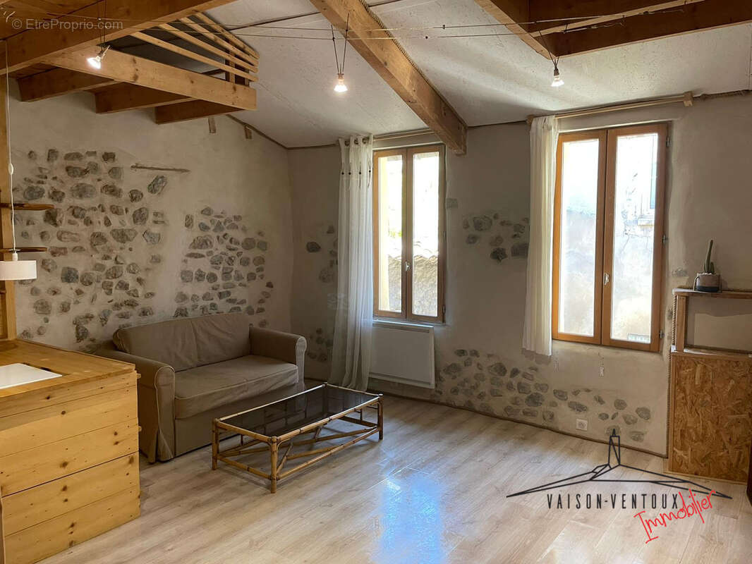 Appartement à BUIS-LES-BARONNIES