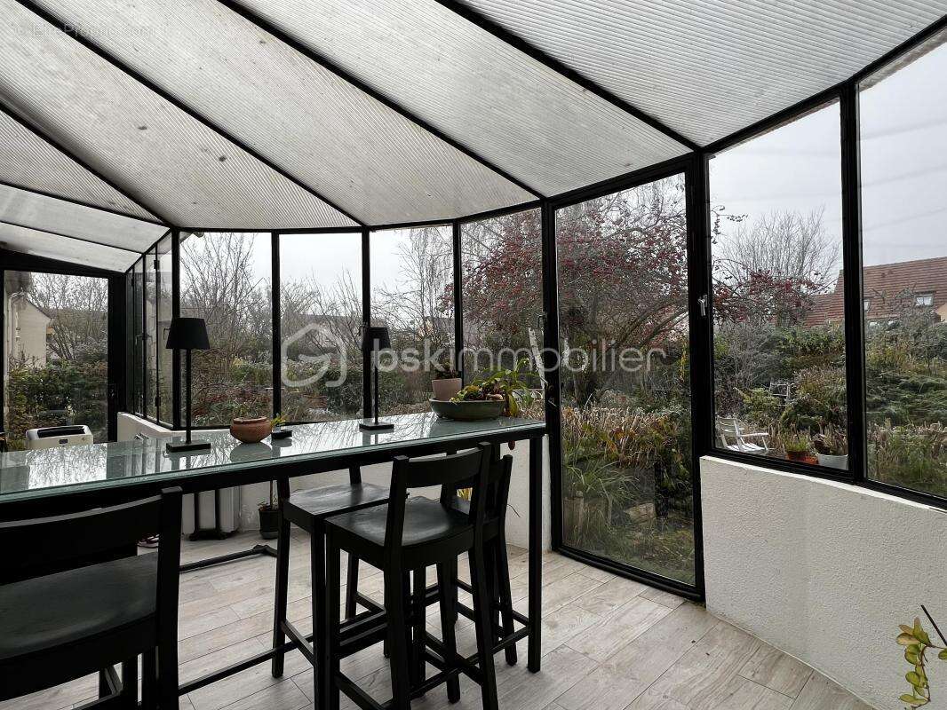 Maison à MAGNY-LE-HONGRE