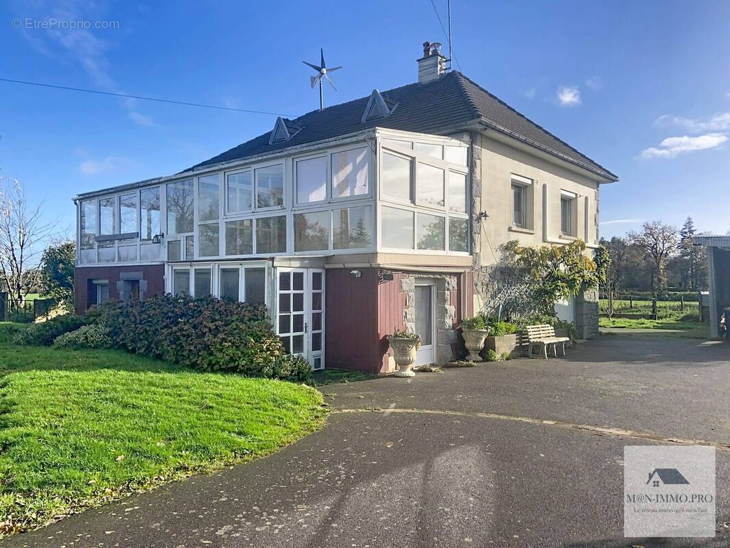 Maison à SAINT-MARC-LE-BLANC