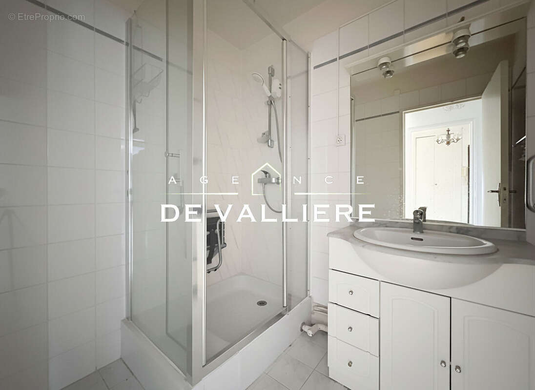 Appartement à NANTERRE