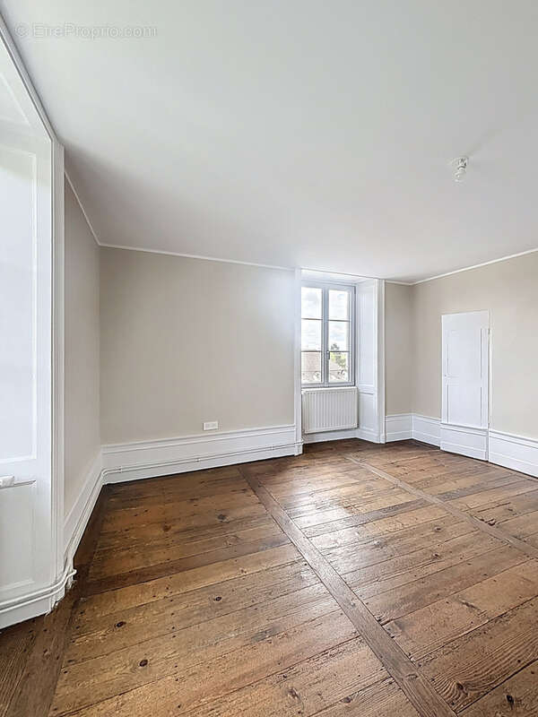Appartement à ORCHAMPS