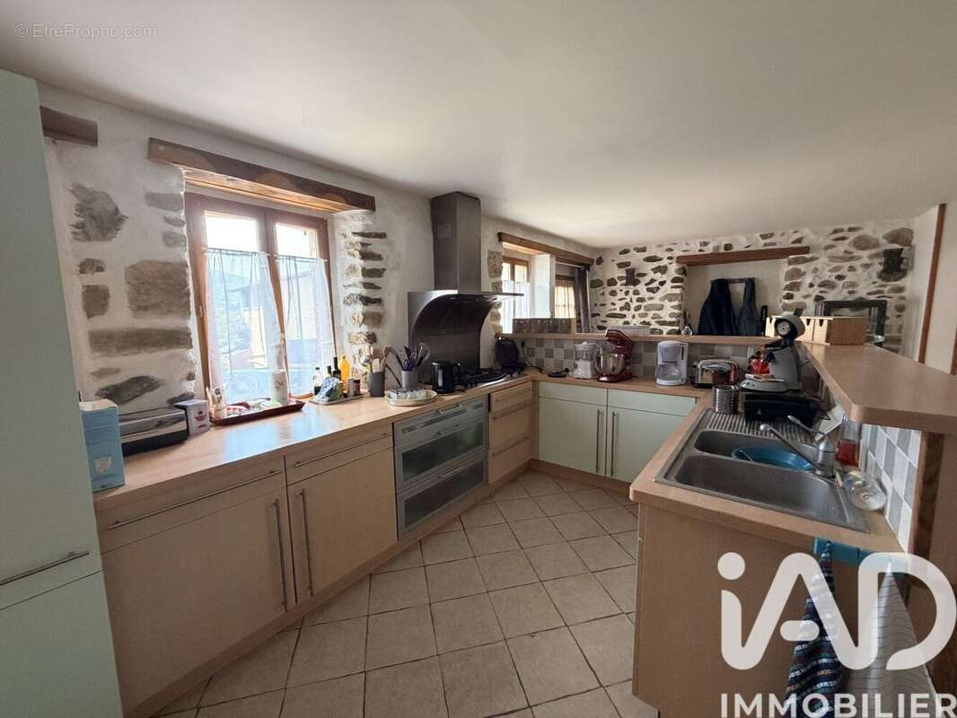 Maison 171 m² à Minzier  - photo 3