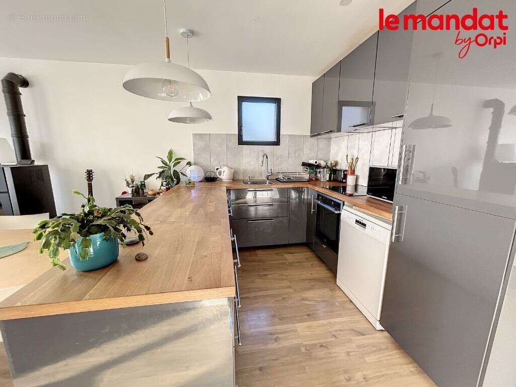 Maison à OINVILLE-SUR-MONTCIENT