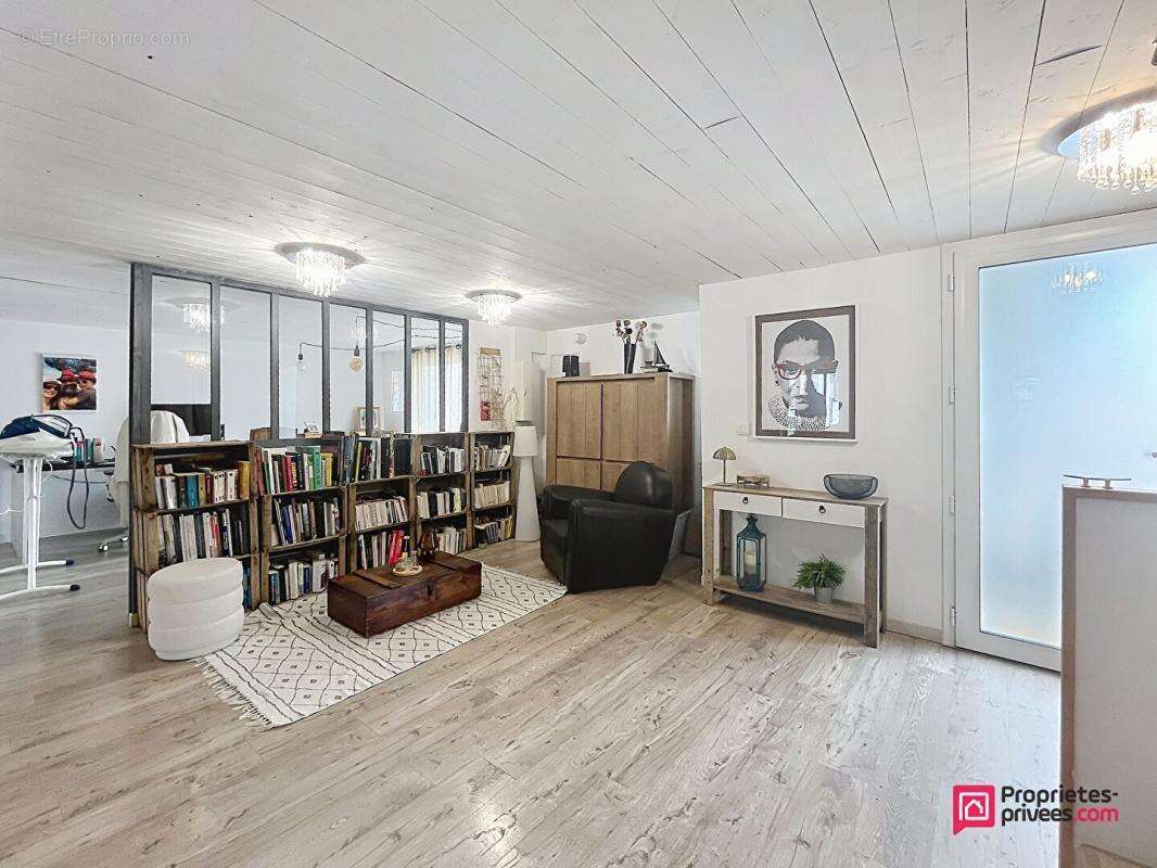 Maison à SAINT-XANDRE