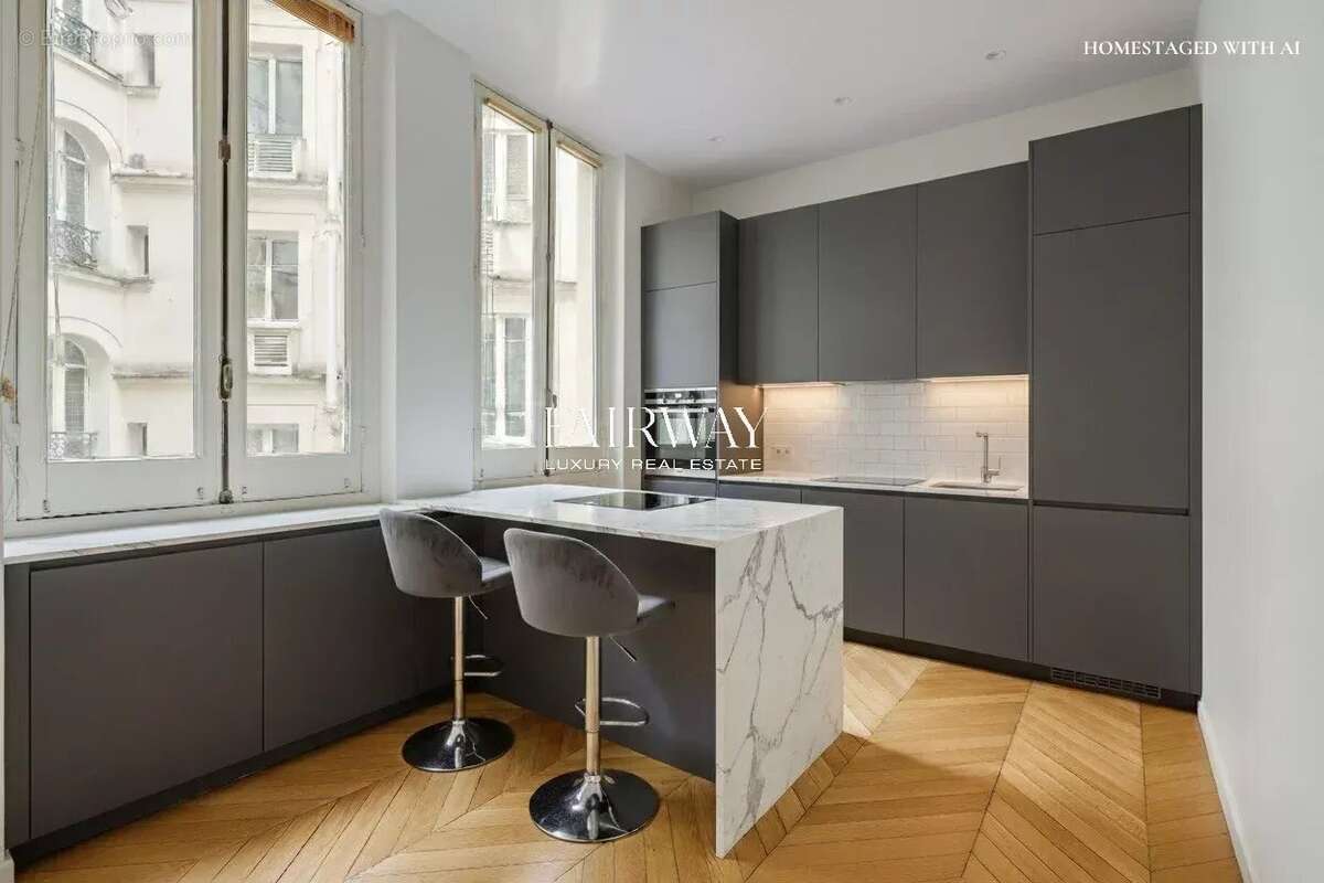 Appartement à PARIS-17E