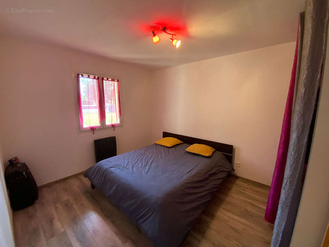 AUXY - Pavillon plain pied de 97 m² hab. (3 chambres). - photo 4