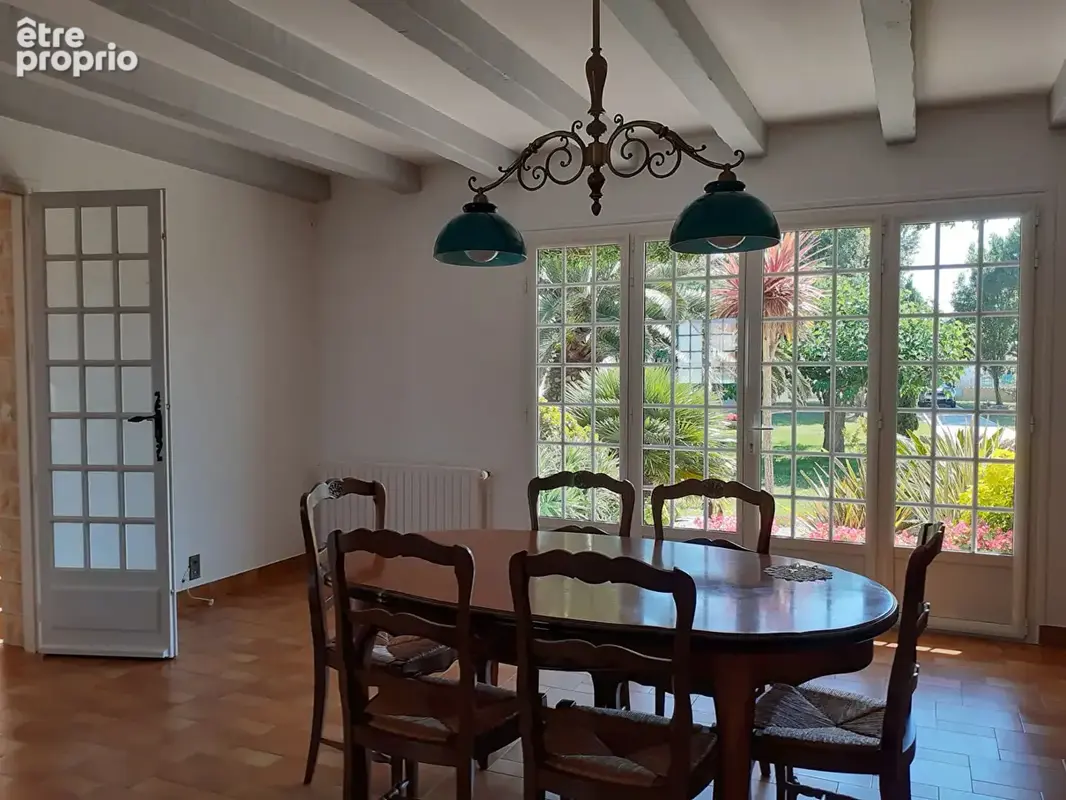 Belle villa familiale à deux pas du port - Grand terrain et dépendances - photo 8
