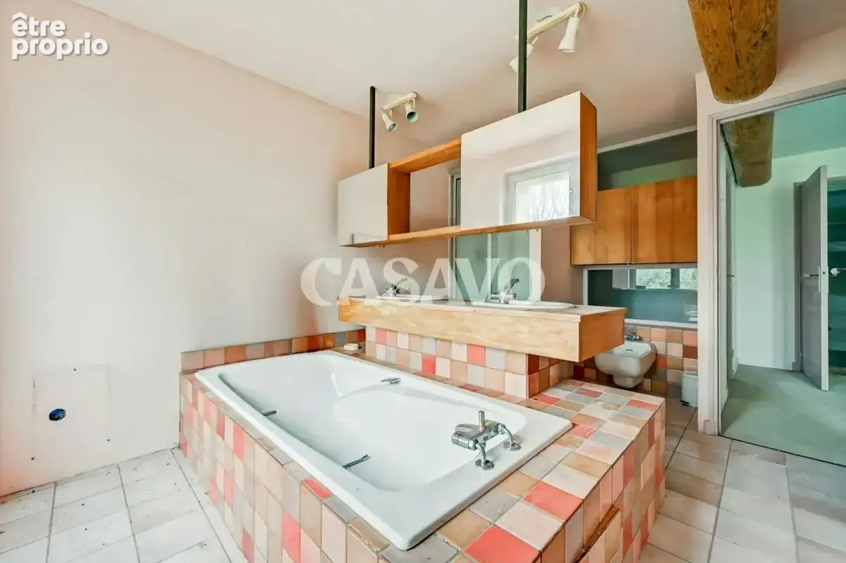 Vente Maison 8 pièces de 435m² - 13310 Saint-Martin-de-Crau - photo 14