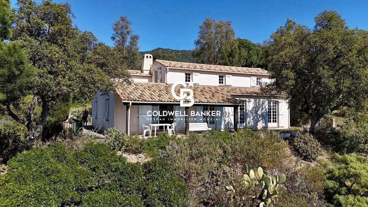 Maison à RAYOL-CANADEL-SUR-MER