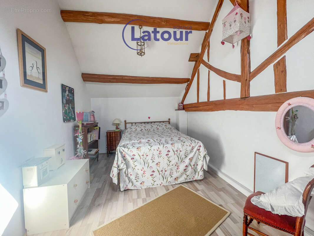 Maison à MEZIERES-EN-DROUAIS