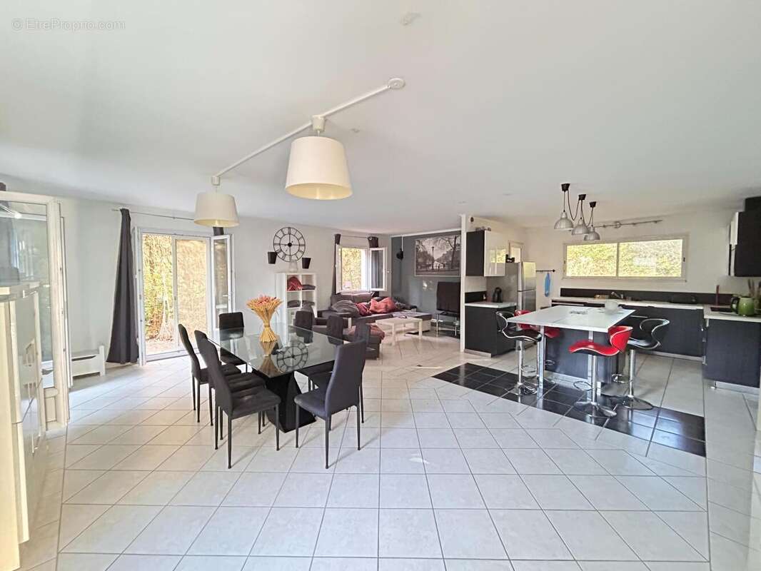 Photo 4 - Maison à ANSOUIS