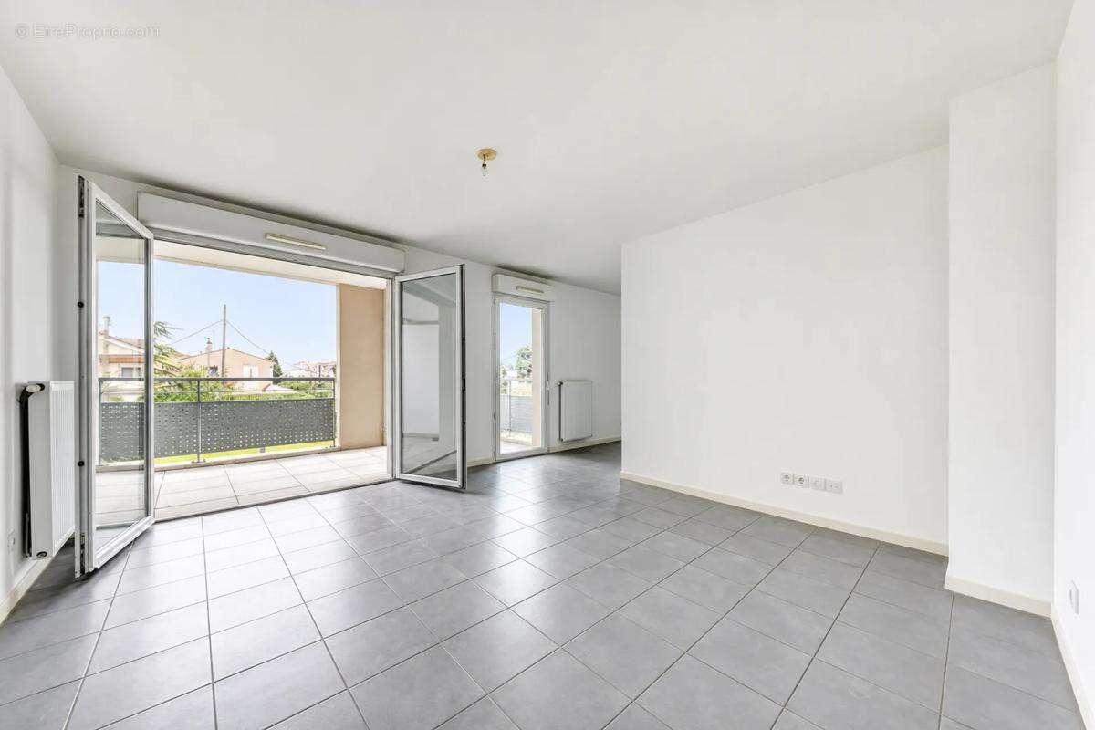 Appartement moderne 3 pièces avec garage - photo 2