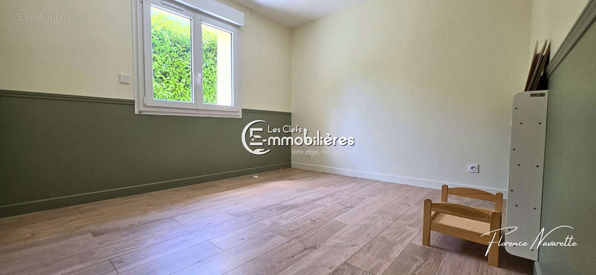 Maison plain-pied 93 m² 3 chambres terrain clos arboré - photo 4