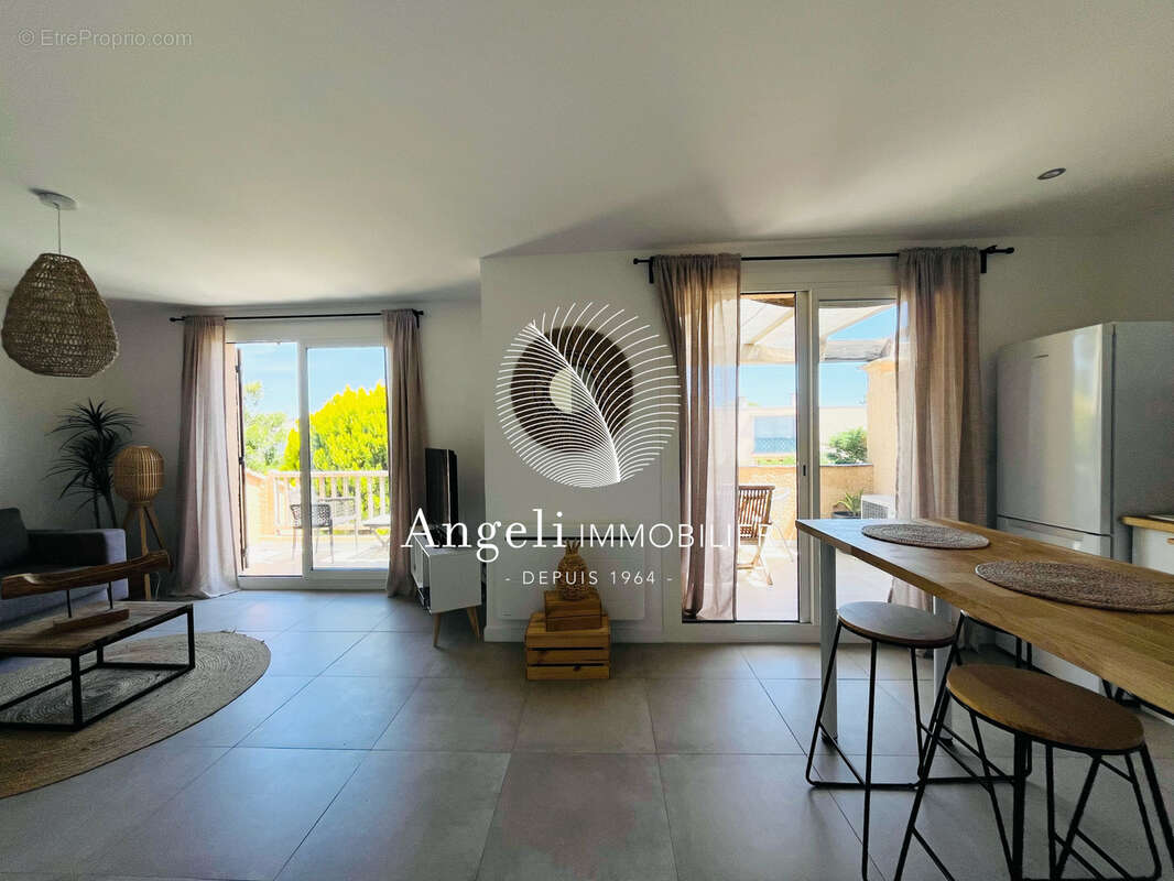 Appartement à FREJUS