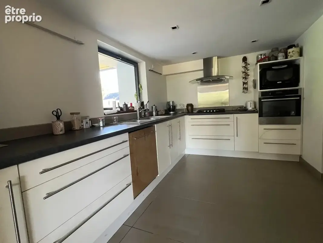 Maison T6  192 m2 - photo 4