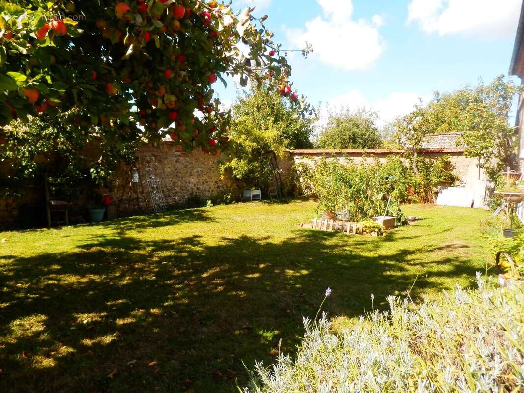 Ailly - Maison coup de cœur à rénover ! - photo 8