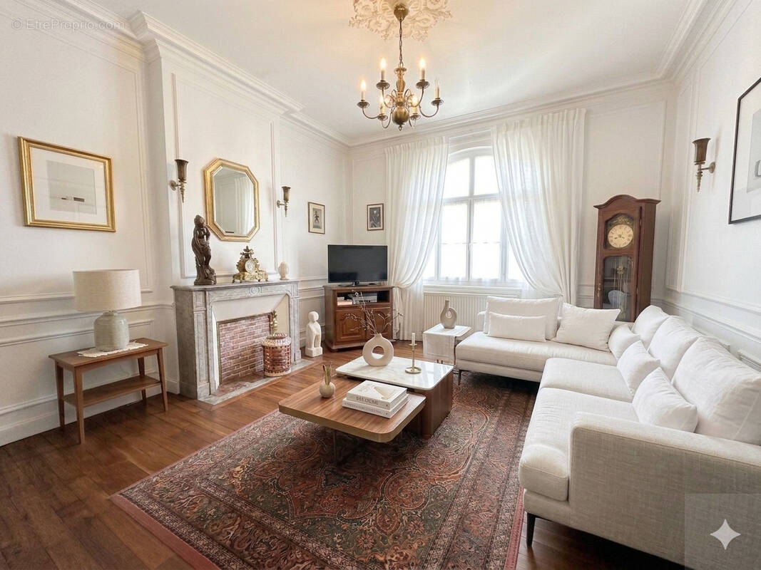 Maison à VILLERS-BRETONNEUX