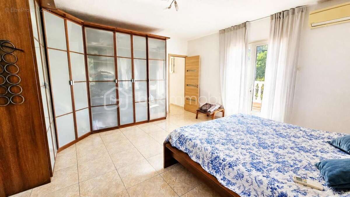 Maison à LE LUC
