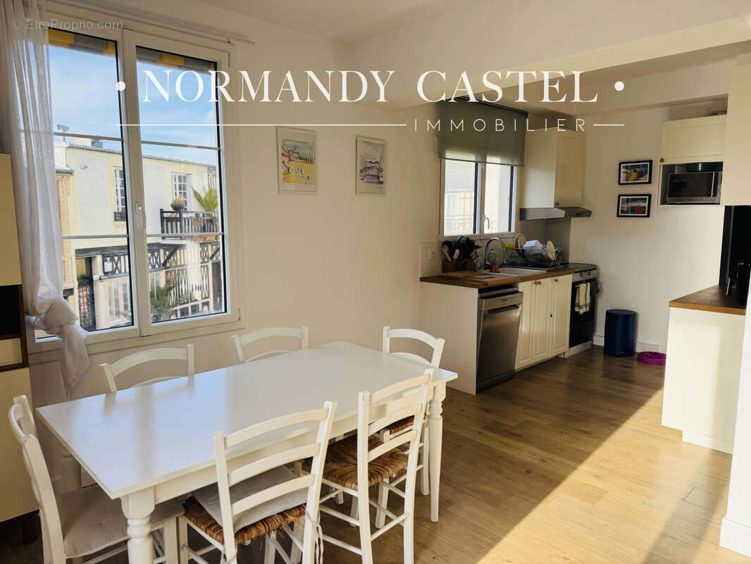 Maison à TROUVILLE-SUR-MER