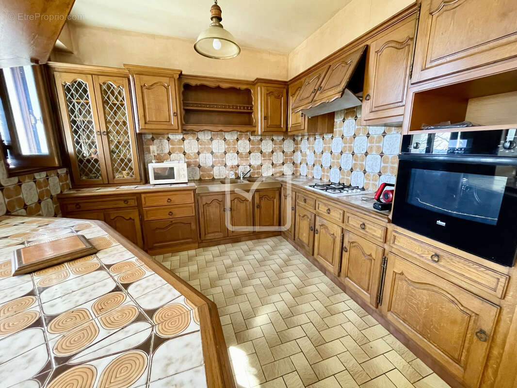 Maison à MALEMORT-SUR-CORREZE