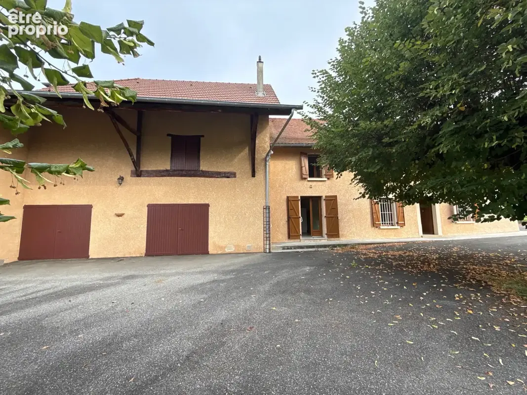 Maison 134 m² à Domessin  - photo 2