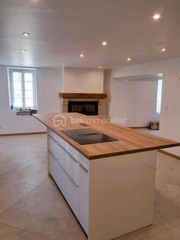 EXCLUSIVITÉ – Superbe maison de village de caractère entièrement rénovée – 180 m² de charme et de prestations haut de gamme - photo 10