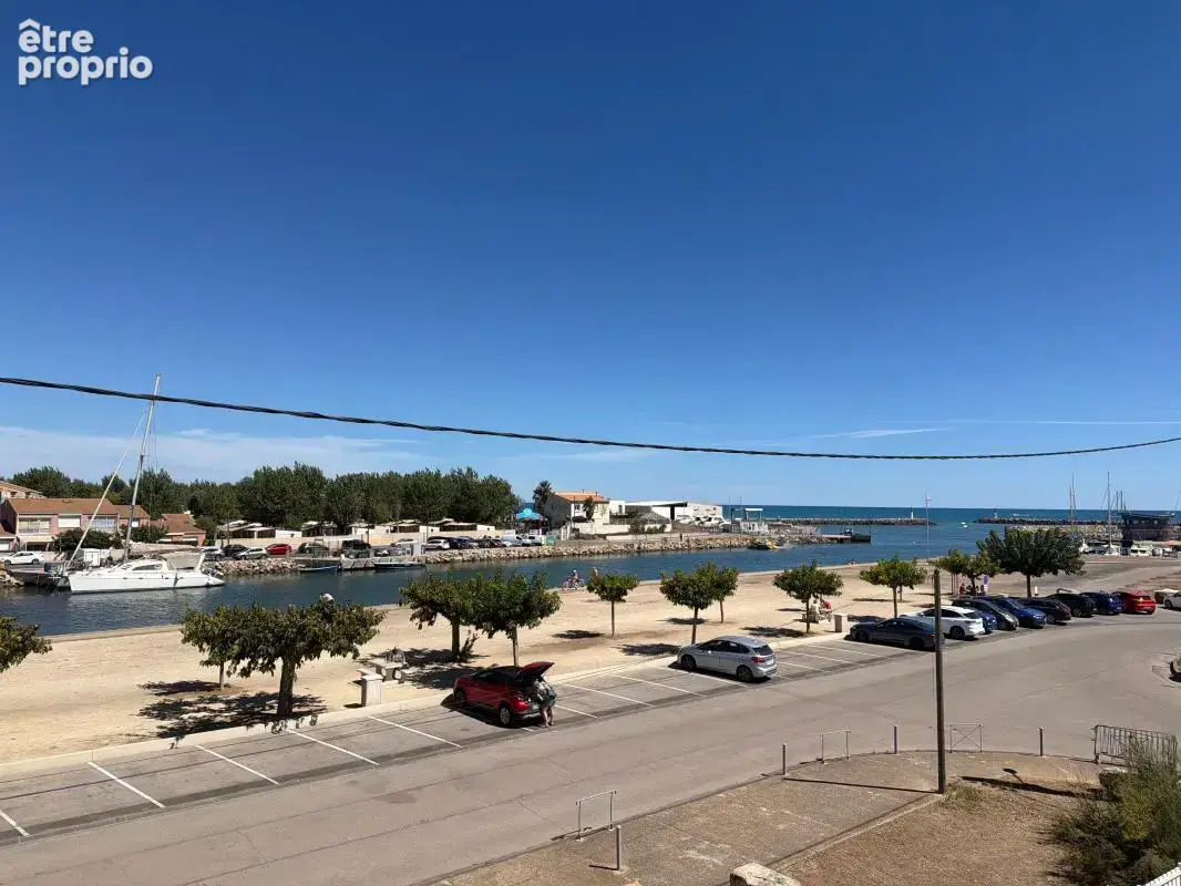 À vendre – Marseillan plage - Exceptionnel 3 pièces en duplex avec vue mer et port - photo 2