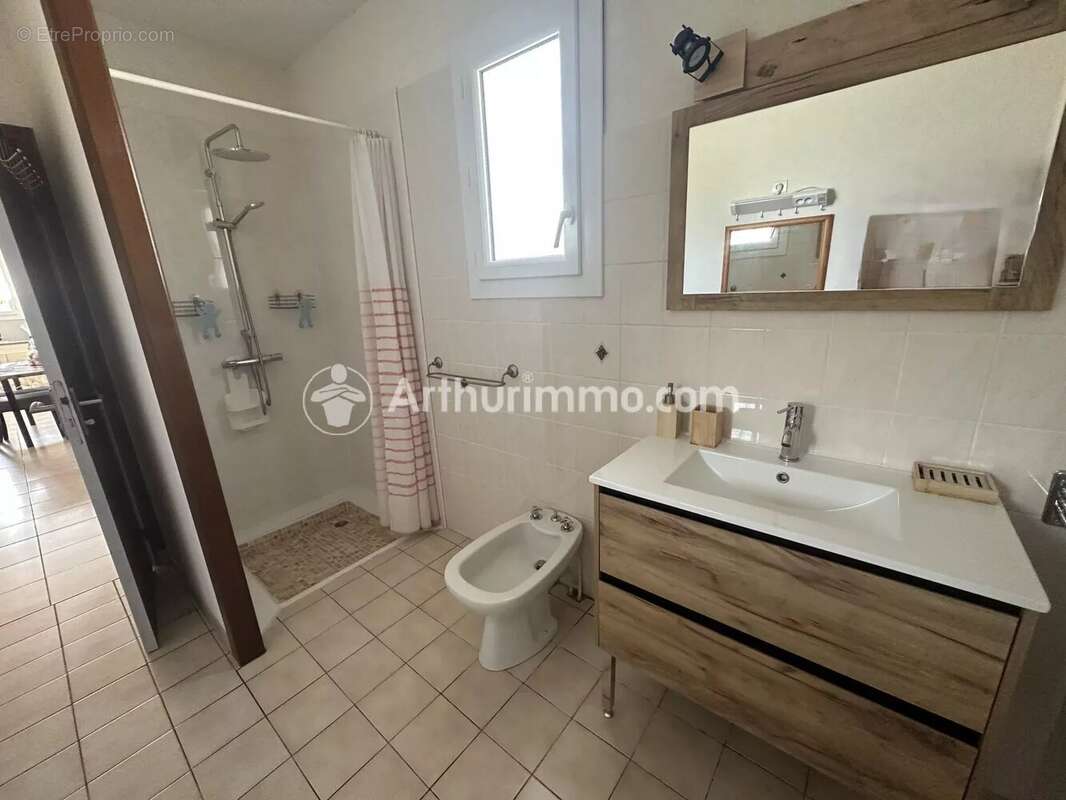 Maison à SAINT-ASTIER