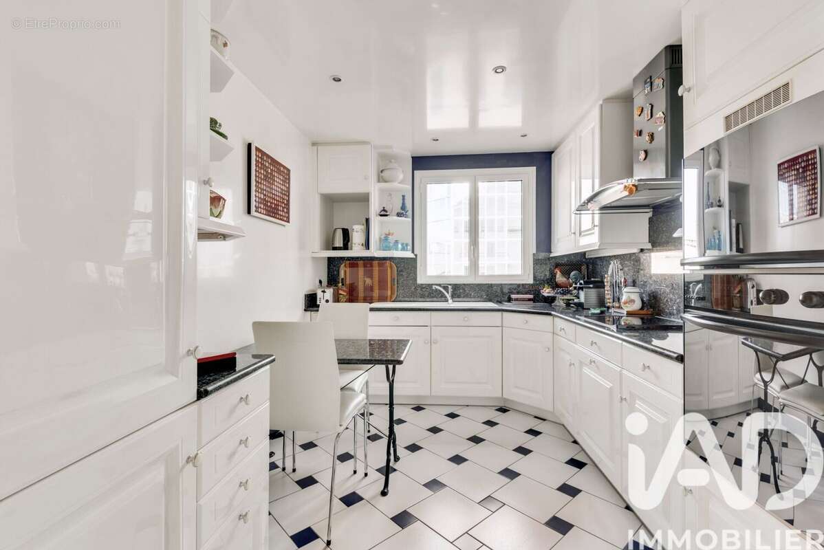 Photo 3 - Appartement à ISSY-LES-MOULINEAUX