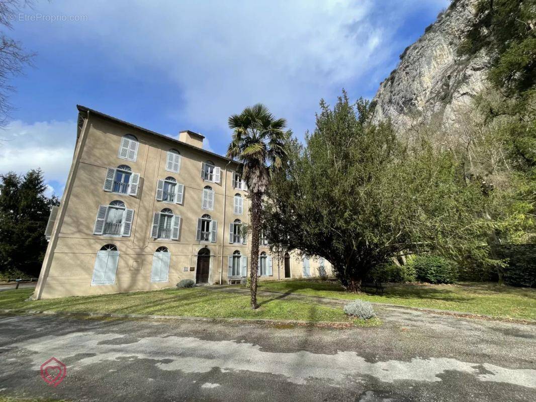 Appartement à USSAT