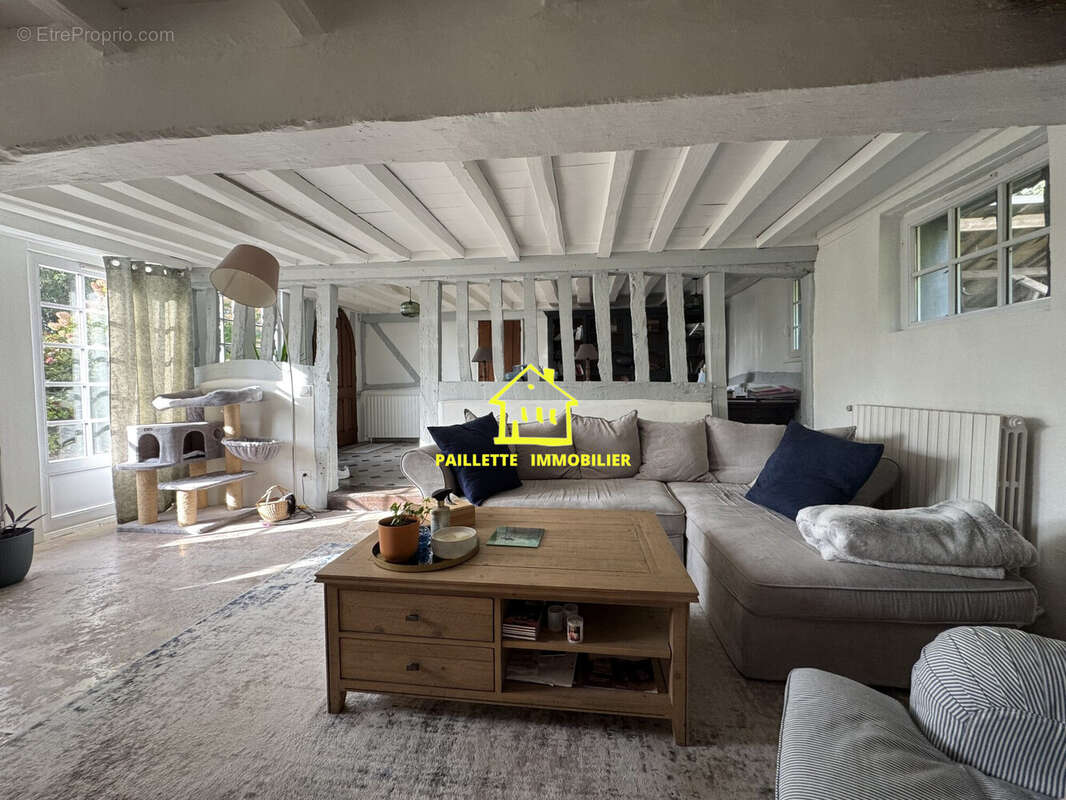 Maison à SAINT-ROMAIN-DE-COLBOSC