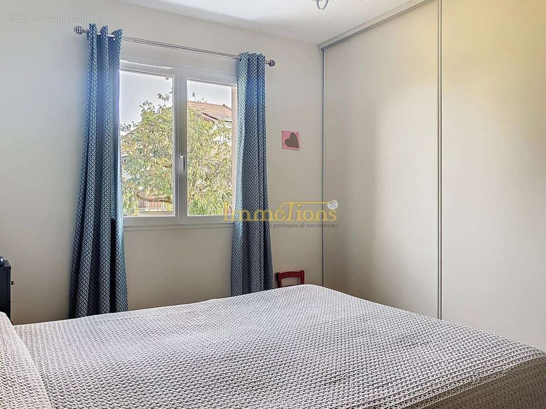 Maison à SAINT-HILAIRE-DU-ROSIER