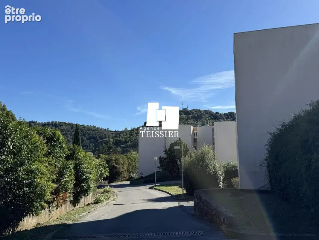 Exclusivité : 07140 Les Vans appartement avec terrasse - photo 6