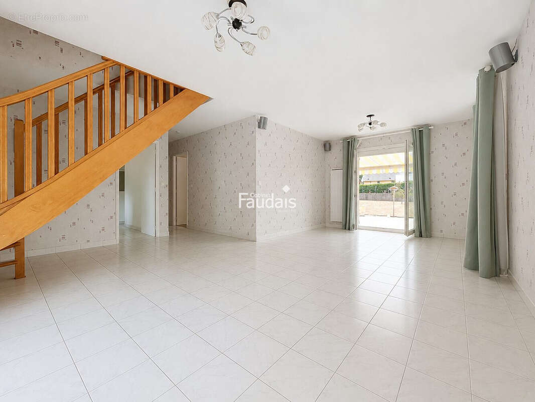 Maison 81 m² à Gouville-Sur-Mer  - photo 3