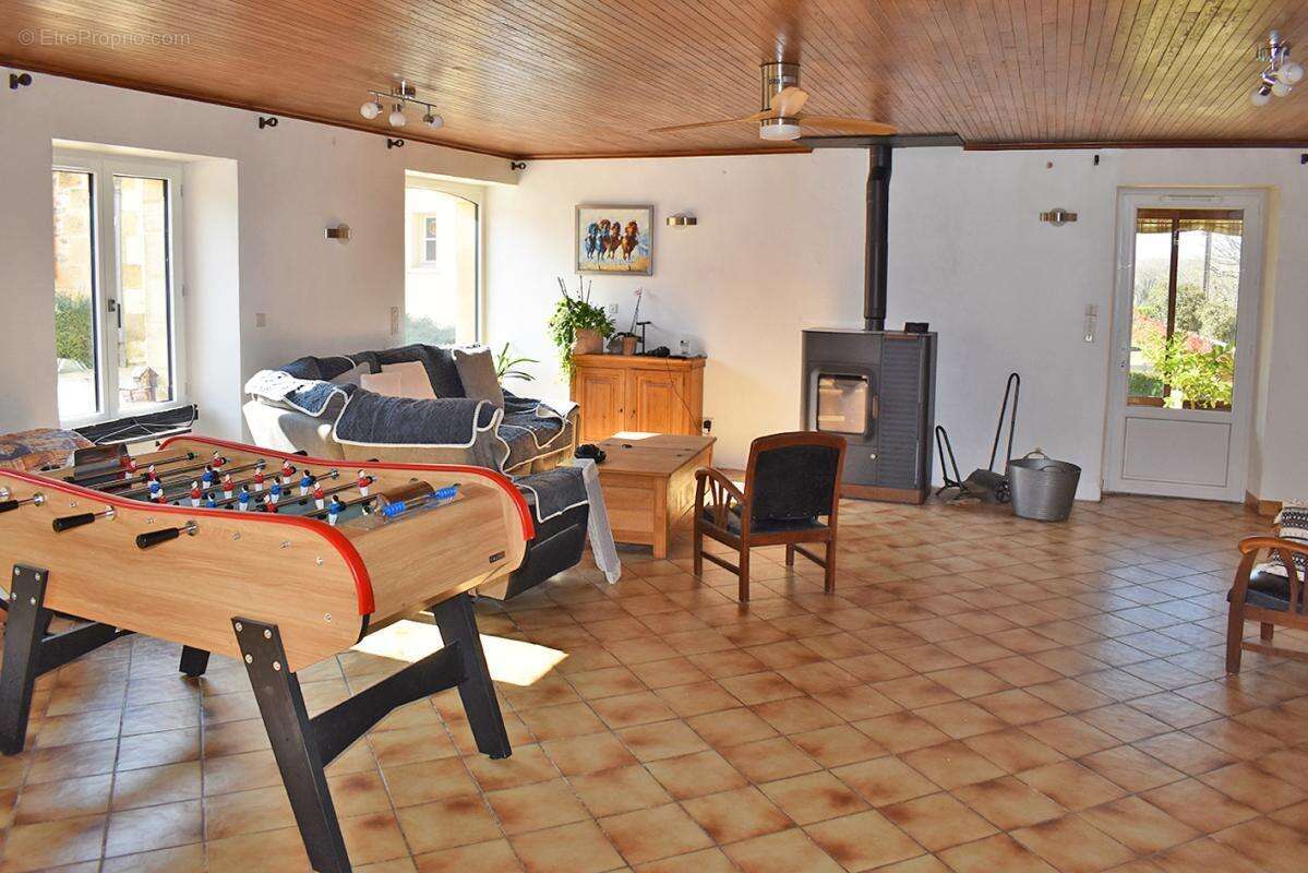 Domaine ferme auberge gîtes 30 pièce(s) 650 m2 - photo 15