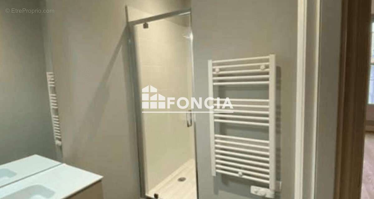 Appartement à MARSEILLE-6E