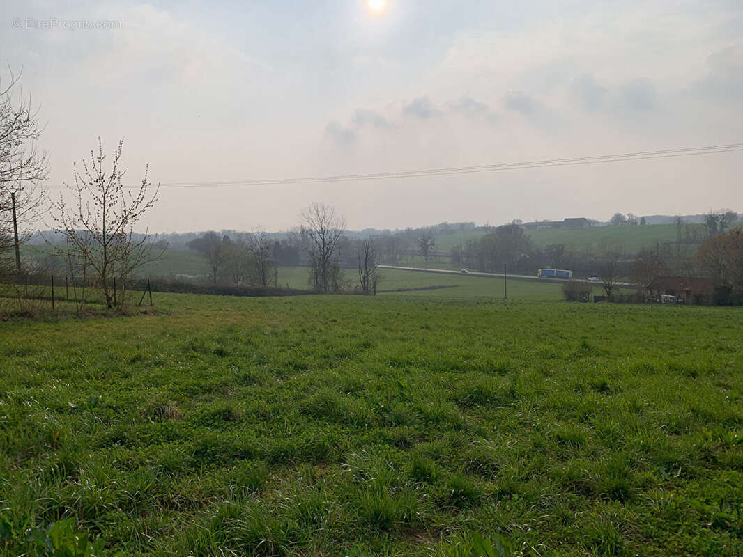 Terrain à VILLEMOTIER
