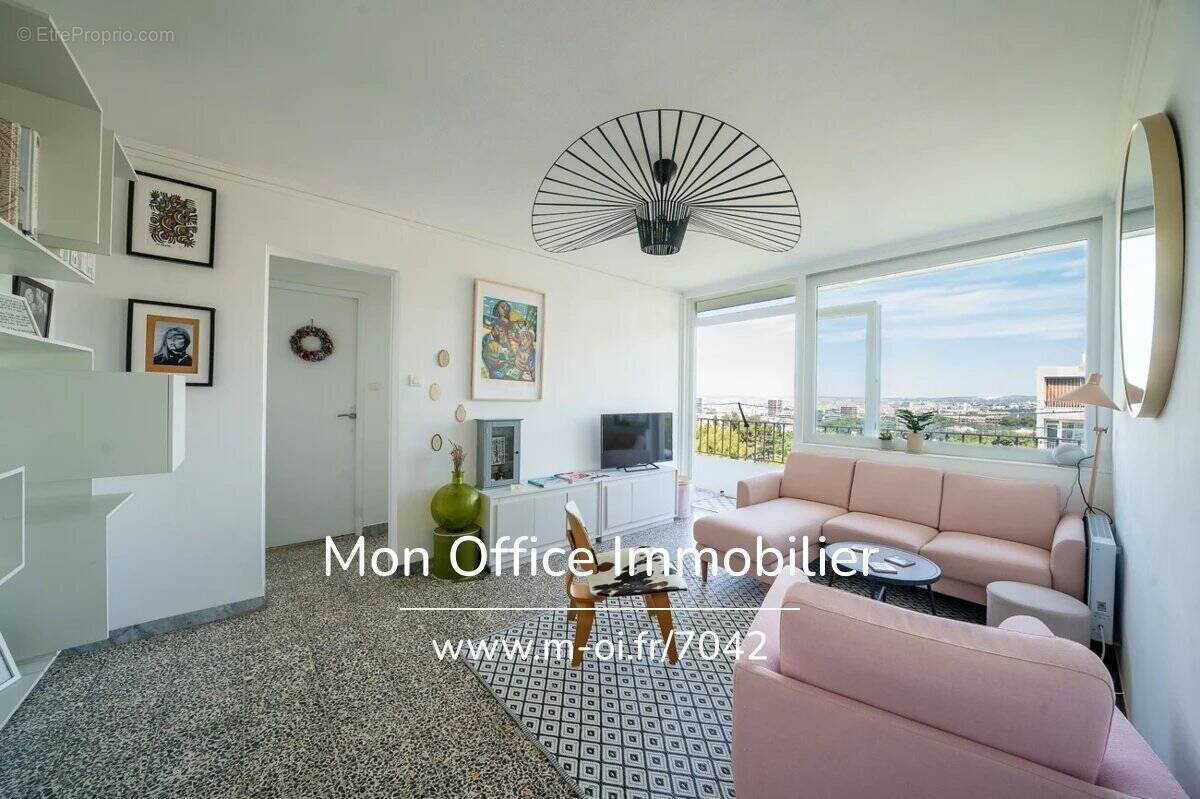 Appartement à MARSEILLE-9E