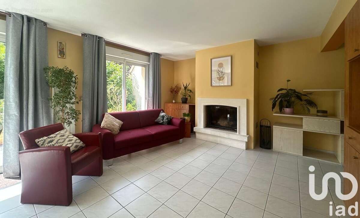 Photo 3 - Maison à CHAMPS-SUR-MARNE