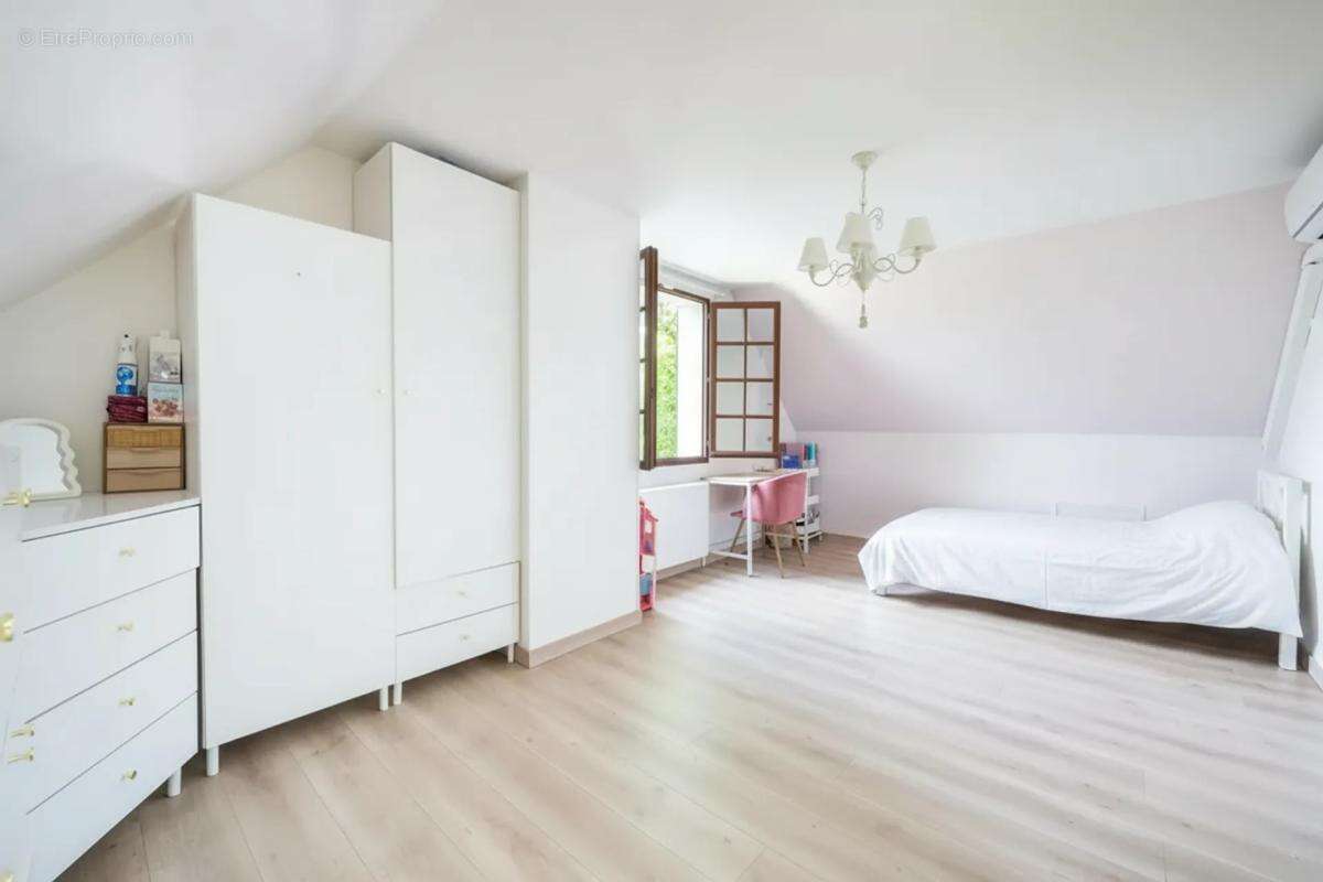 Maison familiale de 170m2 aux portes de la Vallée de Chevreuse - photo 12