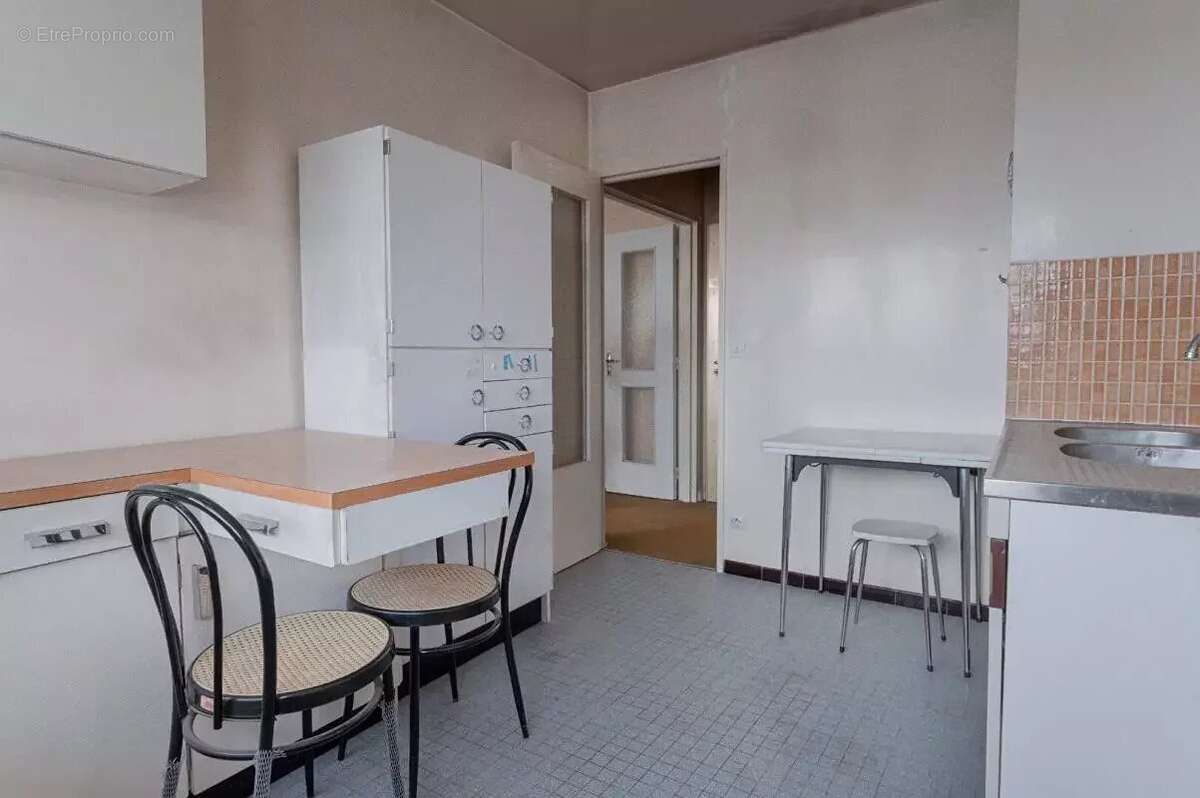Appartement à IVRY-SUR-SEINE