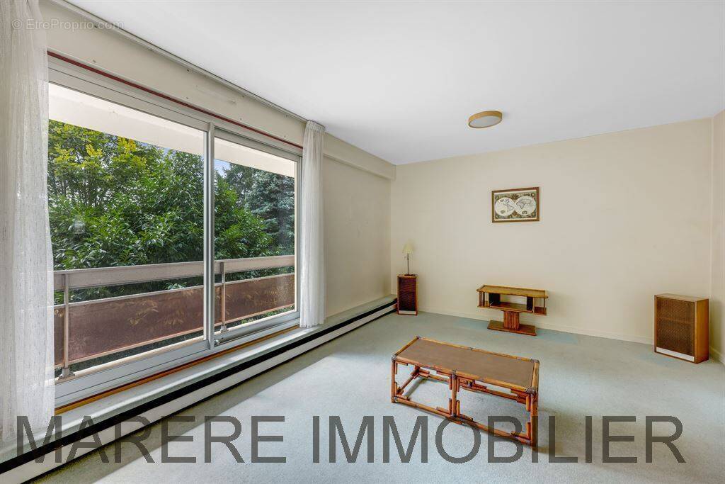 Appartement à MAREIL-MARLY